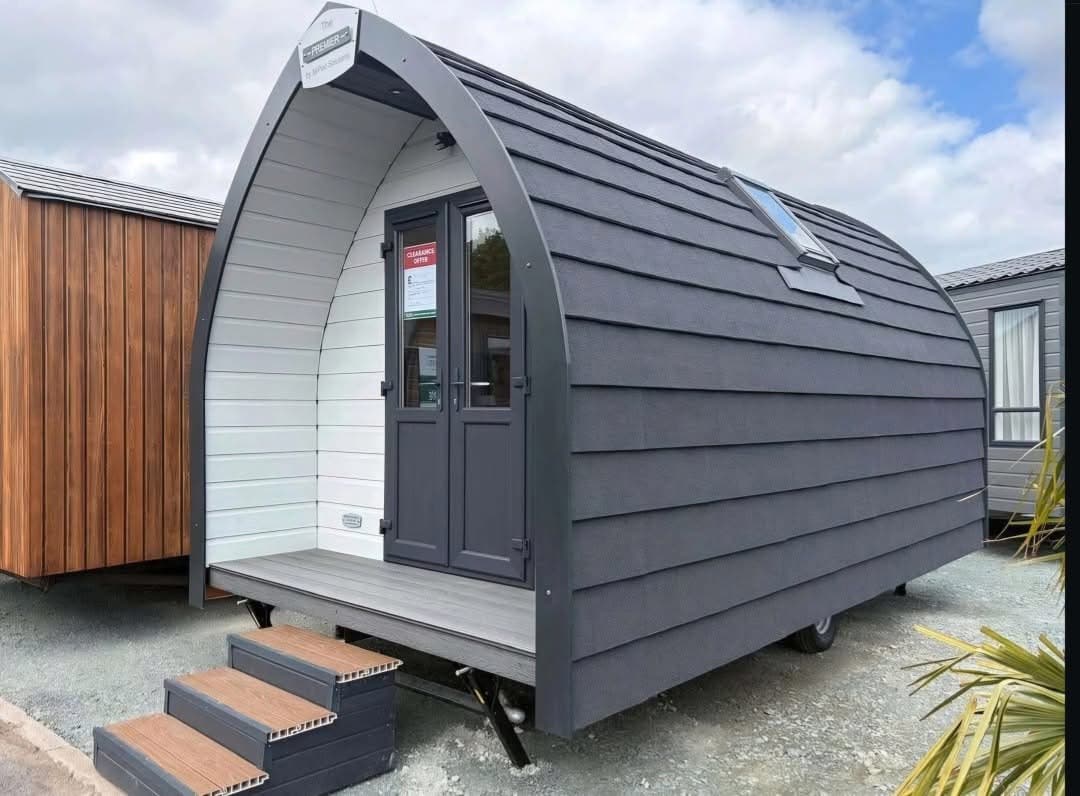 The Summit Pod
